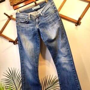 Wildfox Jeans Women Size 26  Low-Mid Rise Relaxed Skinny Medium Wash Denim EUC